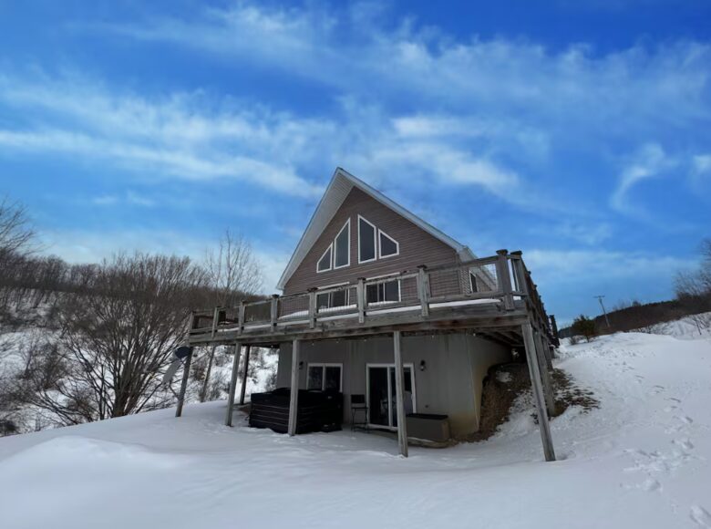 Elevated Mountain Hideaway Overlooking Holiday Valley - Ellicottville, New York