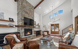 A Thoughtfully Designed Haven in Tumble Creek - Cle Elum, Washington