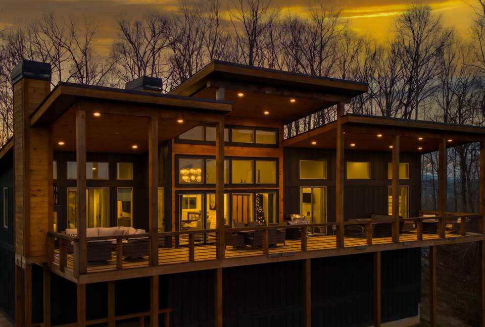 Modern Blue Ridge Retreat with Stunning Mountain Views - Blue Ridge, Georgia