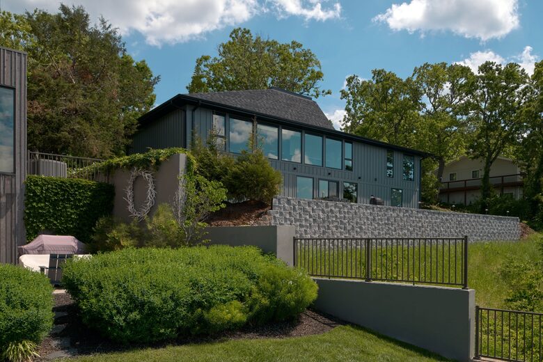 Exquisite Family Haven in the Heart of the Ozarks - Ridgedale, Missouri