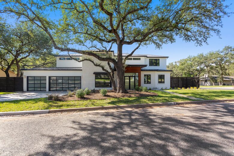 Chic and Modern Austin Home - Austin, Texas