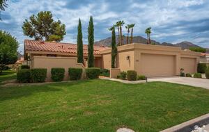 Stylish Sanctuary Surrounded by Desert Beauty - Indian Wells, California