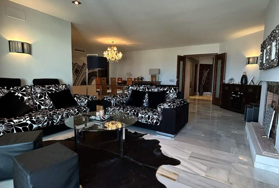 Coastal Retreat in Puerto Banús - Marbella, Spain
