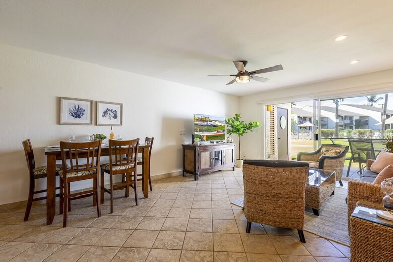 South Kihei Comfort: Steps from Kamaole Beach III - Kihei, Hawaii