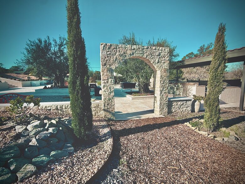 Petaluma One of a Kind Vineyard Residence - Petaluma, California