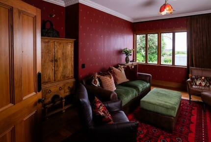 Timeless Elegance in the Manawatū Countryside - Feilding, New Zealand