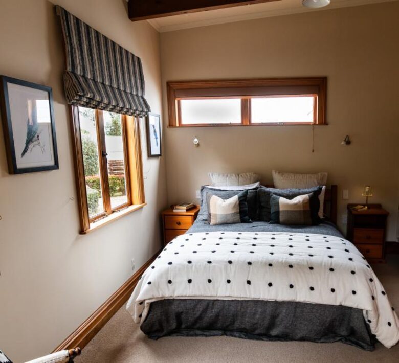 Timeless Elegance in the Manawatū Countryside - Feilding, New Zealand