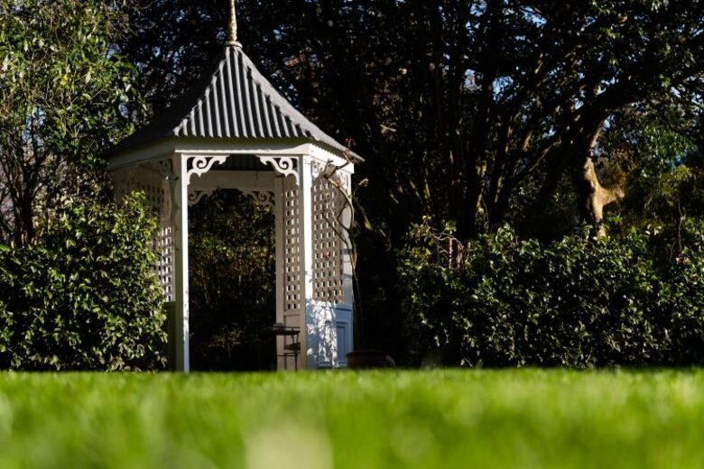 Timeless Elegance in the Manawatū Countryside - Feilding, New Zealand
