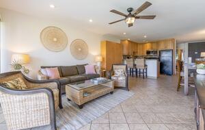 South Kihei Comfort: Steps from Kamaole Beach III - Kihei, Hawaii