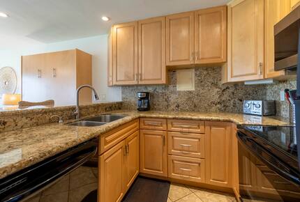 South Kihei Comfort: Steps from Kamaole Beach III - Kihei, Hawaii