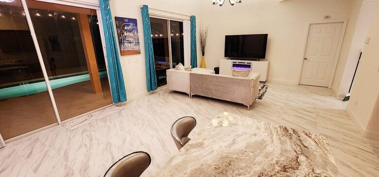 Upscale Davenport Oasis | Minutes from Disney - Davenport, Florida