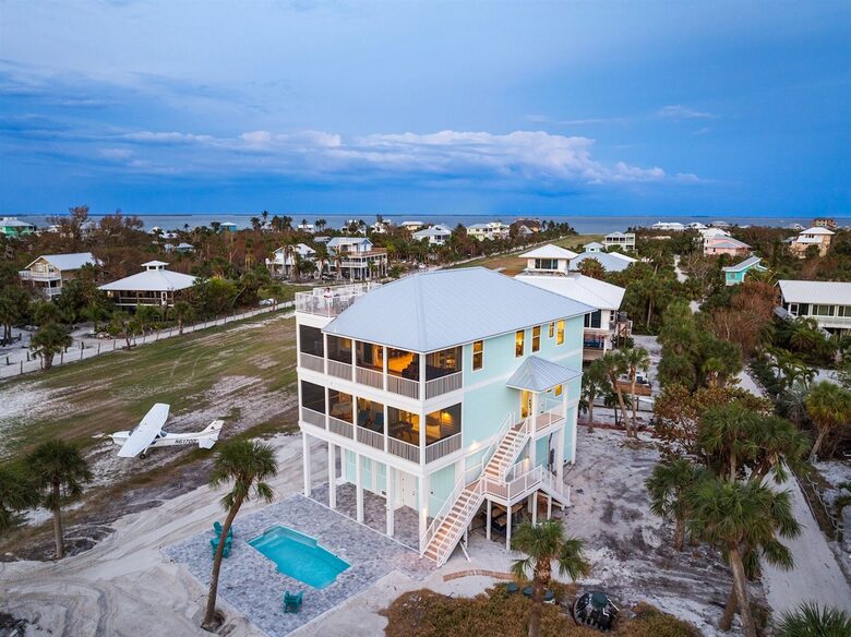 A Private Island Oasis Steps from the Gulf of Mexico - Captiva, Florida