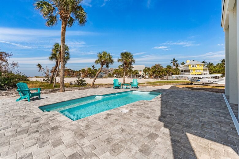 A Private Island Oasis Steps from the Gulf of Mexico - Captiva, Florida