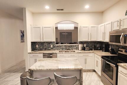 Upscale Davenport Oasis | Minutes from Disney - Davenport, Florida