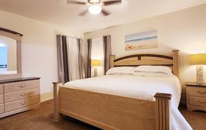 Upscale Davenport Oasis | Minutes from Disney - Davenport, Florida