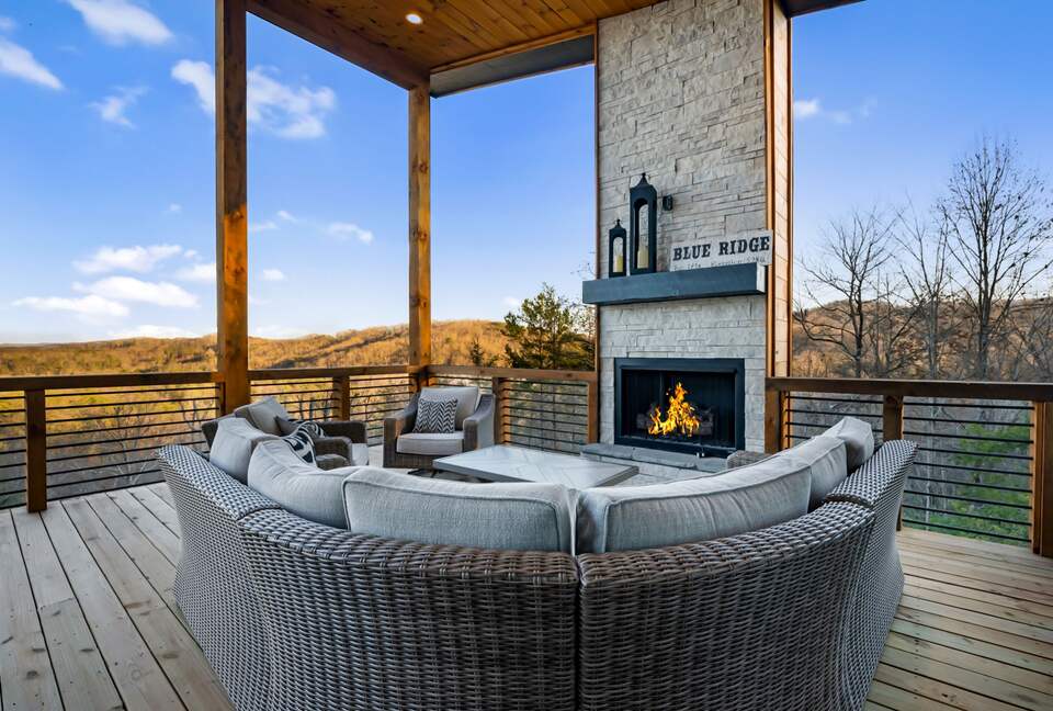 Modern Blue Ridge Retreat with Stunning Mountain Views - Blue Ridge, Georgia