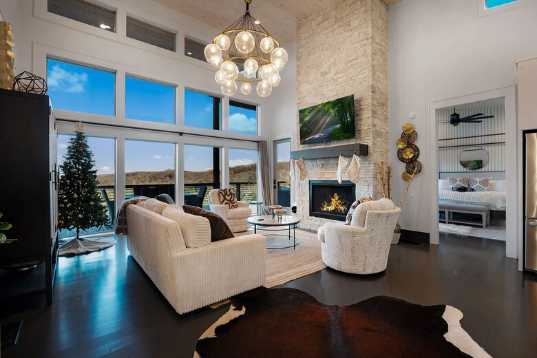 Modern Blue Ridge Retreat with Stunning Mountain Views - Blue Ridge, Georgia
