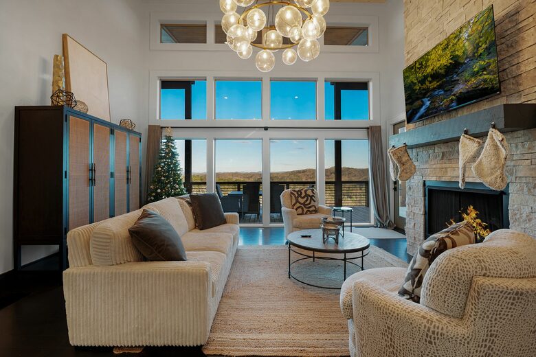 Modern Blue Ridge Retreat with Stunning Mountain Views - Blue Ridge, Georgia