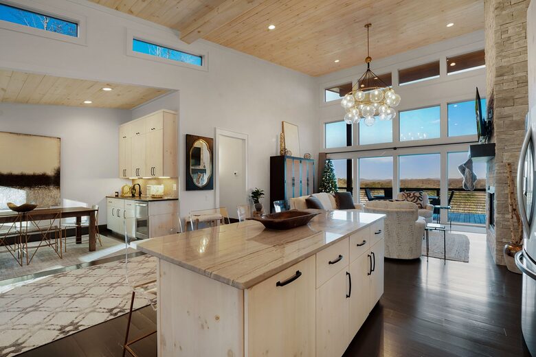 Modern Blue Ridge Retreat with Stunning Mountain Views - Blue Ridge, Georgia