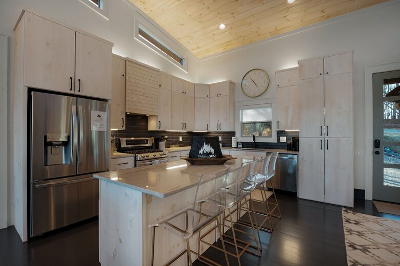 Modern Blue Ridge Retreat with Stunning Mountain Views - Blue Ridge, Georgia