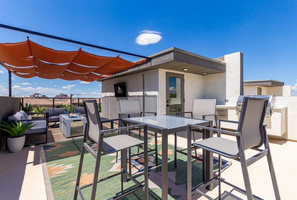 Modern Scottsdale Escape with Private Rooftop Lounge - Scottsdale, Arizona