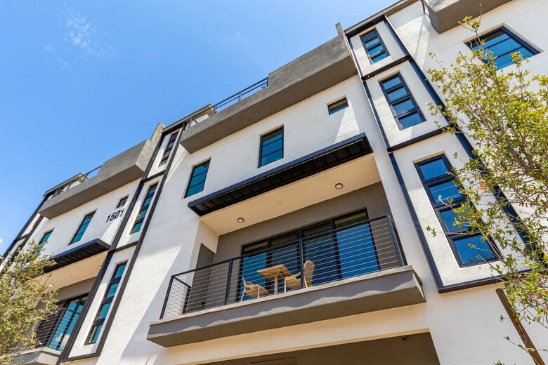 Modern Scottsdale Escape with Private Rooftop Lounge - Scottsdale, Arizona