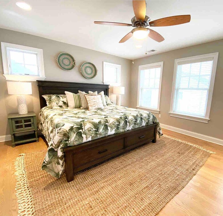 Charming Beach Escape with Lakeview Porch | 1 Block to Jenk Boardwalk - Point Pleasant Beach, New Jersey