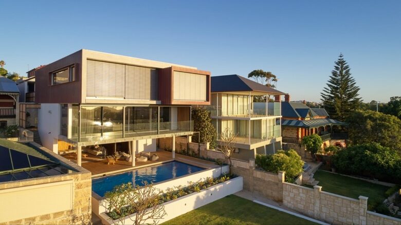 Architectural Brilliance Overlooking the Swan River - Perth, Australia