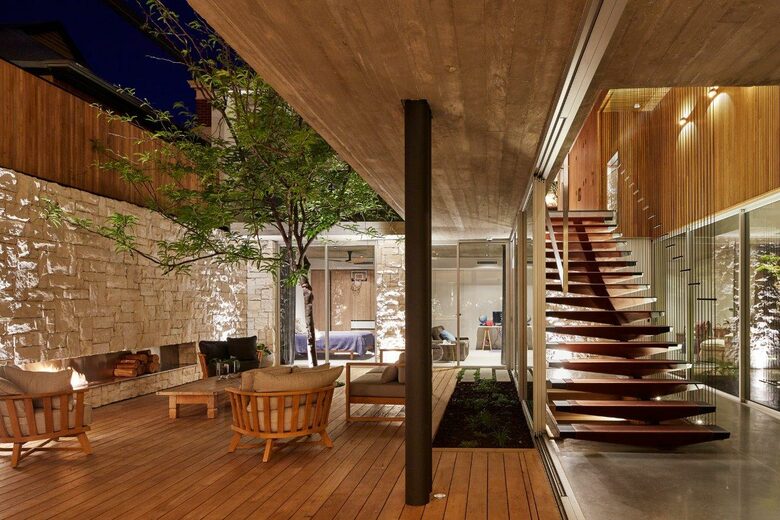 Architectural Brilliance Overlooking the Swan River - Perth, Australia