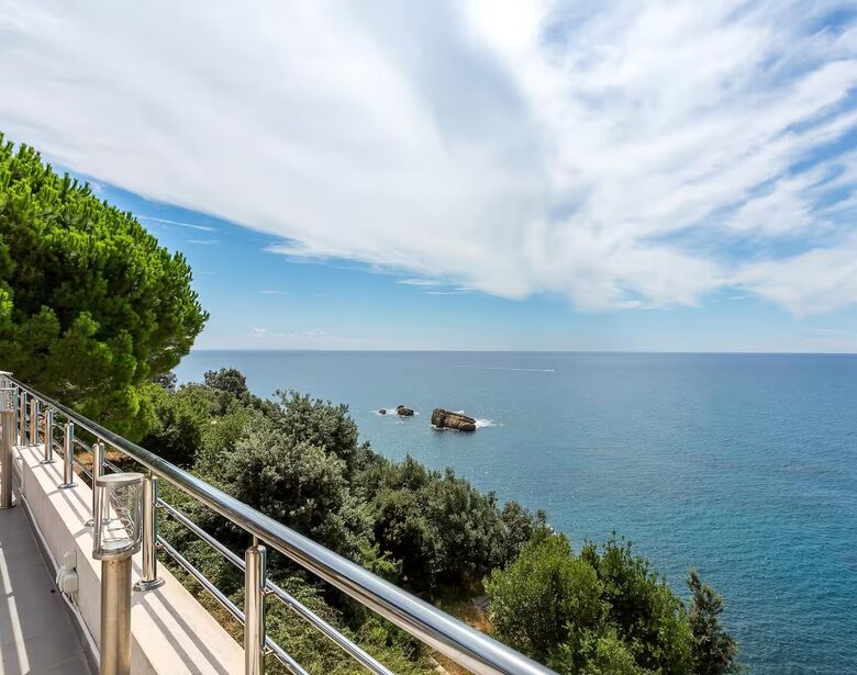 Architect's Coastal Villa with Panoramic Sea Views - Ulcinj, Montenegro