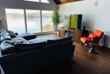 Refined Point-Lot Haven with Private Dock and Pool - Eatonton, Georgia