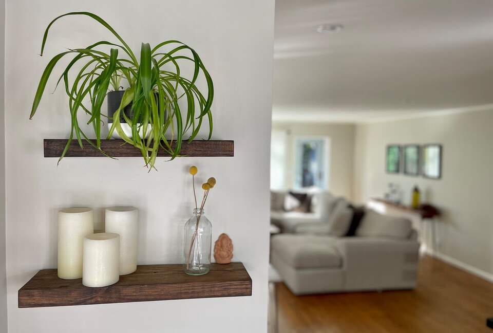 Elegant Family Home Near Berkeley & San Francisco - El Cerrito, California