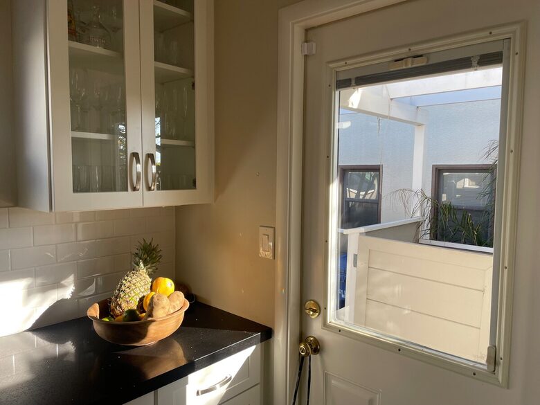 Elegant Family Home Near Berkeley & San Francisco - El Cerrito, California