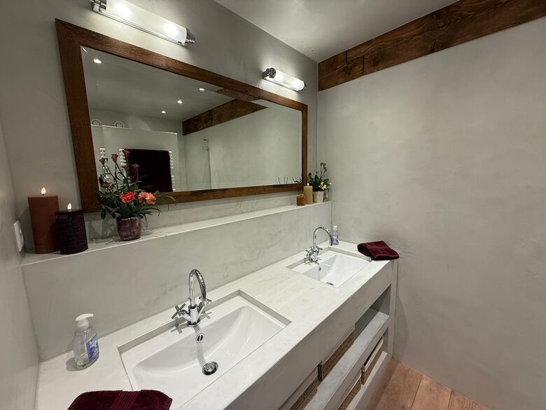 Bathroom 3