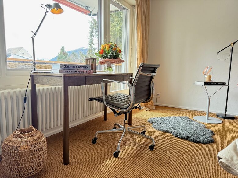 Bedroom 1, work desk