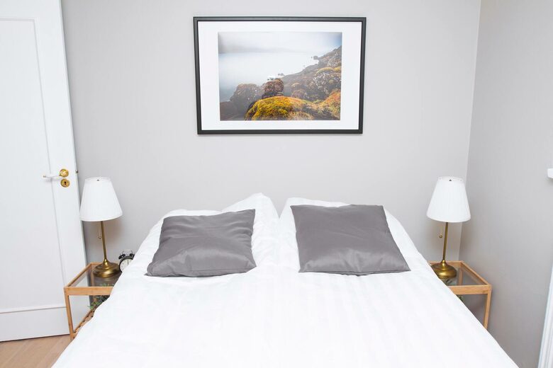 Charming Akureyri 2BD Apartment with Fjord Views - Akureyri, Iceland