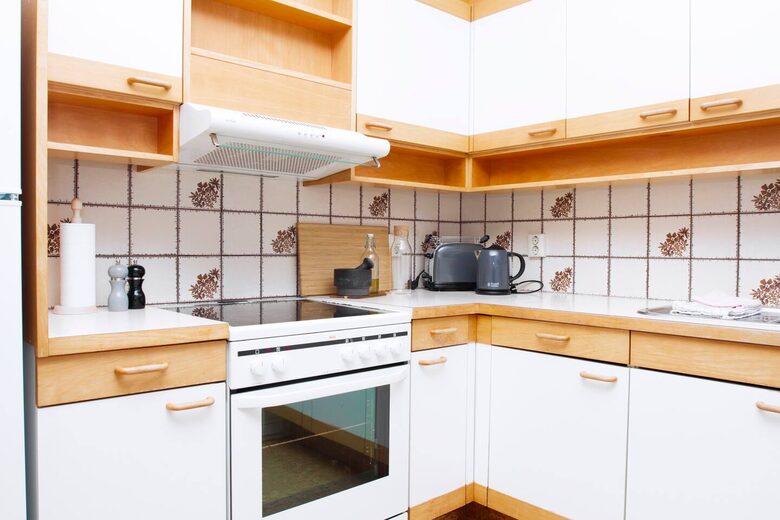 Charming Akureyri 2BD Apartment with Fjord Views - Akureyri, Iceland