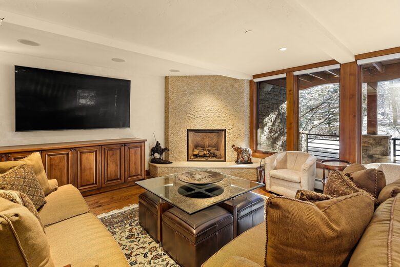 Contemporary Elegance with Mountain Views | Close to Aspen Core - Aspen, Colorado