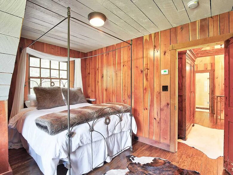 Mountainaire: A Designer’s Escape at the Foot of Ice Mountain - Slanesville, West Virginia
