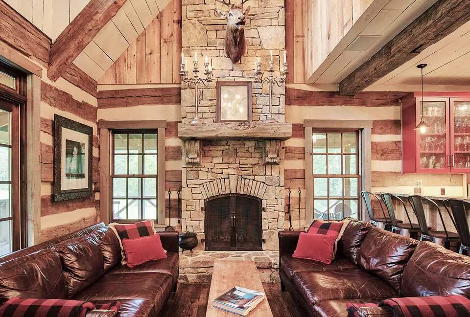 Mountainaire: A Designer’s Escape at the Foot of Ice Mountain - Slanesville, West Virginia