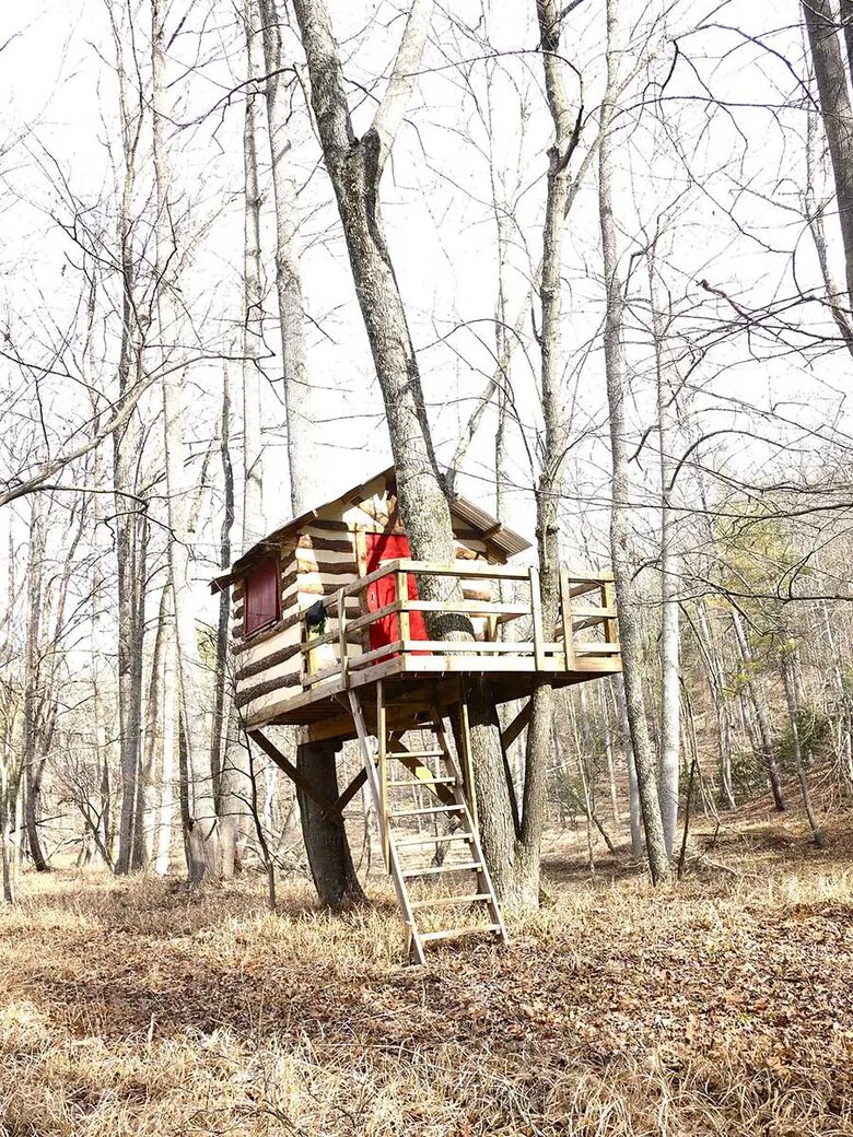 Mountainaire: A Designer’s Escape at the Foot of Ice Mountain - Slanesville, West Virginia