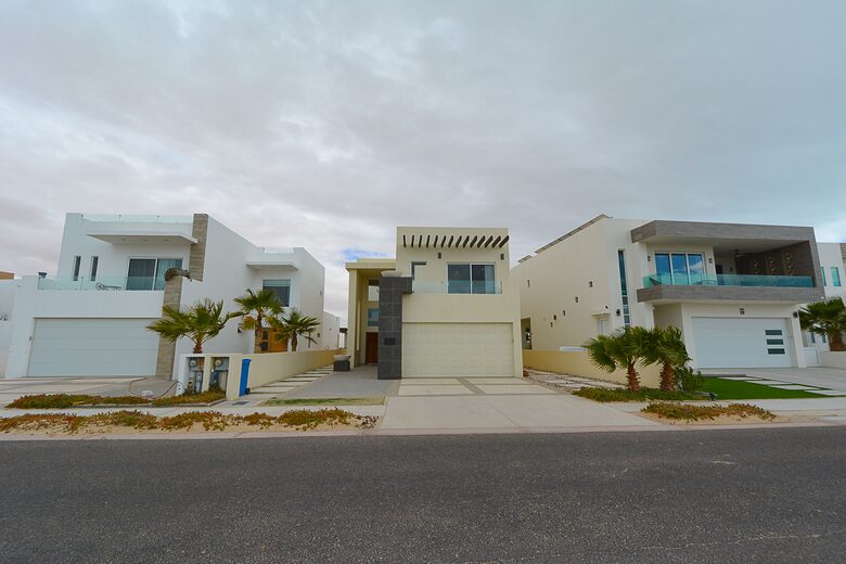 Exclusive Retreat with Private Pool, Dock & Panoramic Views - Puerto Peñasco, Mexico