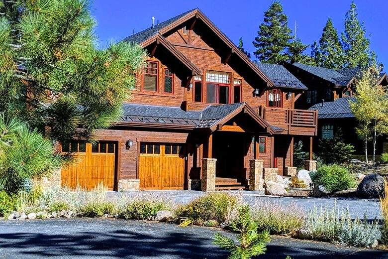 Elevated Living at Mammoth Lakes - Mammoth Lakes, California