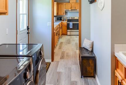 Country Charm Meets City Access in the Willamette Valley - Corvallis, Oregon