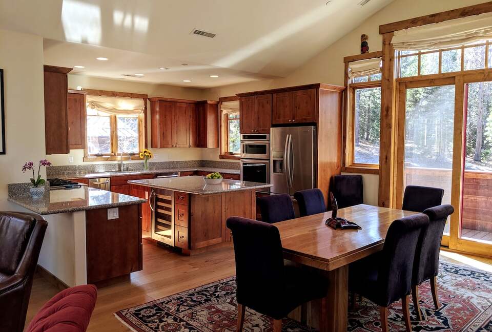 Elevated Living at Mammoth Lakes - Mammoth Lakes, California