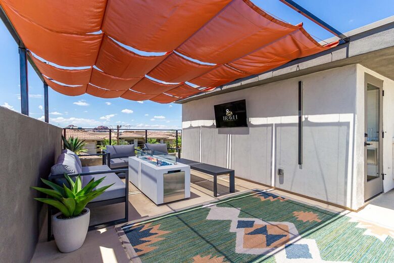 Modern Scottsdale Escape with Private Rooftop Lounge - Scottsdale, Arizona