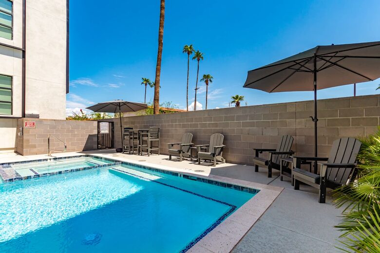 Modern Scottsdale Escape with Private Rooftop Lounge - Scottsdale, Arizona