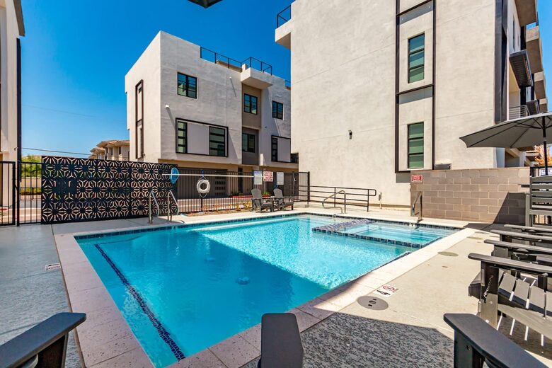 Modern Scottsdale Escape with Private Rooftop Lounge - Scottsdale, Arizona