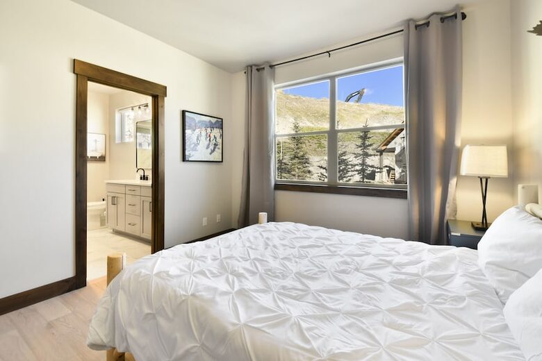 Modern Mountain Escape near Jordanelle Lake & Park City - Heber City, Utah