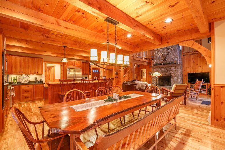 Breakaway Haven | Mountain Comfort Meets Ski-In Access - Carrabassett Valley, Maine